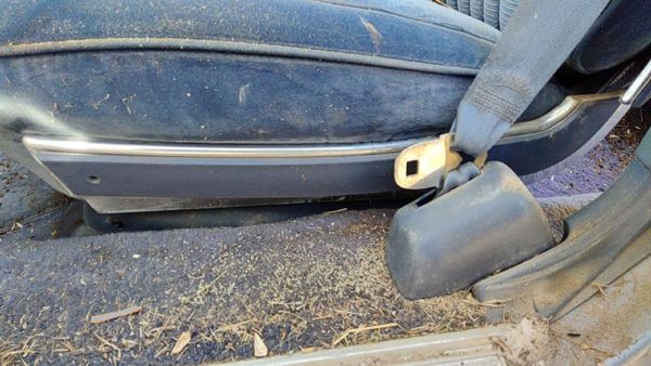 1984 Deville Sedan Driver Left Power Seat Track With Motors Only Oem — photo 1