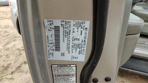 2003 Lincoln Aviator — vehicle photo 4