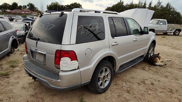 2003 Lincoln Aviator — vehicle photo 6