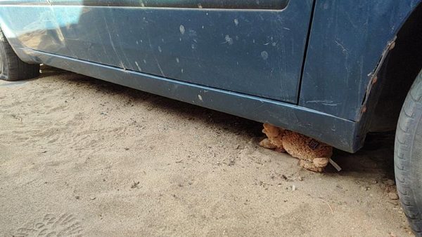2006-2010 Hyundai Sonata Passenger Right Lower Rocker Panel Moulding Side Skirt — photo 1