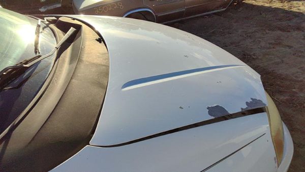 2007 Ford Freestar Hood Wt White 3F2Z16612AA — photo 3