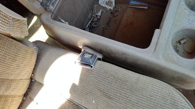 87-91 Ford F150 Passenger Right Front Seat Belt Buckle Receiver Oem Tan