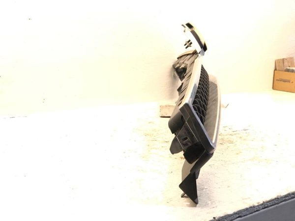 2012 Chevy Tahoe Grille Upper Section Nice OEM With Emblem — photo 4
