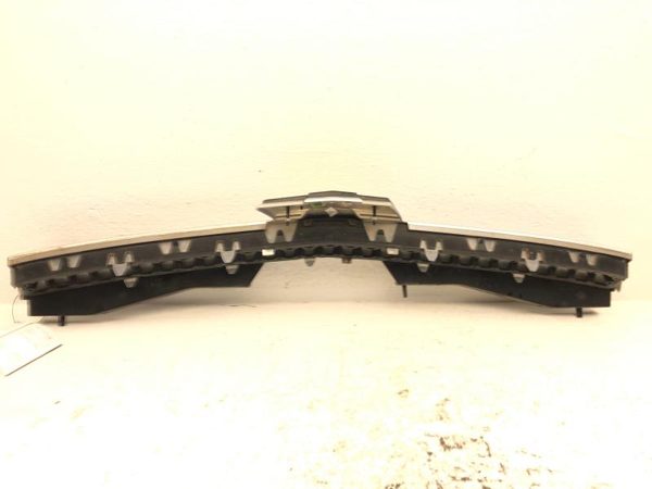 2012 Chevy Tahoe Grille Upper Section Nice OEM With Emblem — photo 11