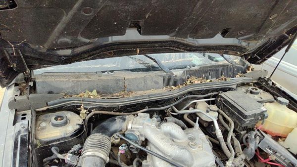 07-09 Suzuki Grand Vitara Xl-7 Windshield Wiper Cowl Vent Trim Panel Oem Cover — photo 1