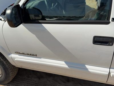 2002 Blazer S10/jimmy S15 Front Door LH White 50U