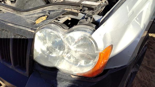 2008-2010 Jeep Grand Cherokee Driver Left Head Light Oem Front Lamp 55157483Ac — photo 3