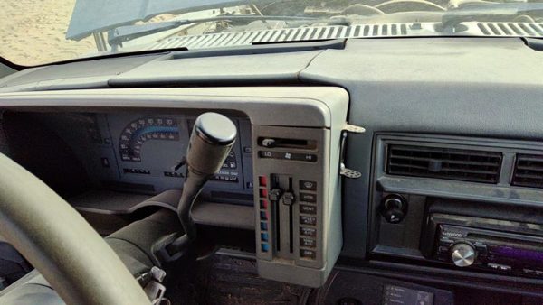 1986-1993 Chevy S10 Pickup Trim Bezel Around Speedometer Oem Dash Surround Panel — photo 3