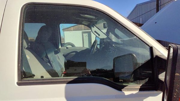13-16 Ford F250 Passenger Right Front Side Window Door Glass 6.7L Powerstroke — photo 3