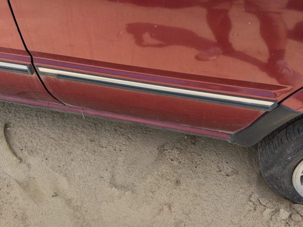 85-88 Nissan Maxima Driver Left Rear Moulding From Door Oem Back 4 Door Sedan — photo 1