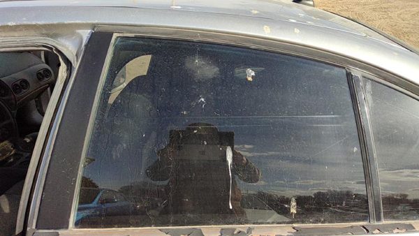 2000-2005 Pontiac Bonneville Driver Left Rear Side Window Door Glass Oem Back — photo 2