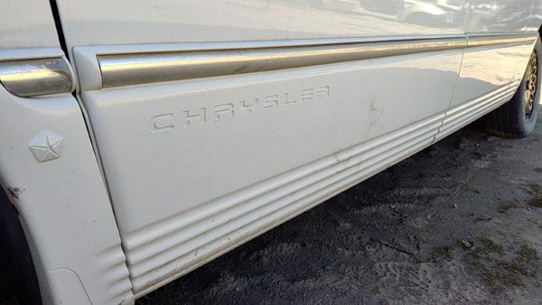 1996-1999 Town & Country Left Front Moulding From Door Oem Trim Pwp Golden White — photo 3