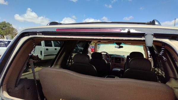 1998 Lincoln Navigator Back Glass/window Frame — photo 6