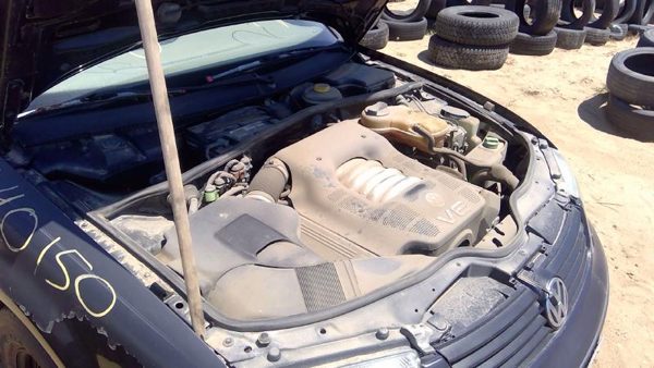 1999 Volkswagen Passat — vehicle photo 8
