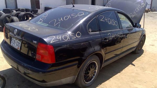 1999 Volkswagen Passat — vehicle photo 6