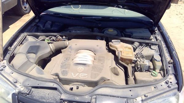 1999 Volkswagen Passat — vehicle photo 11