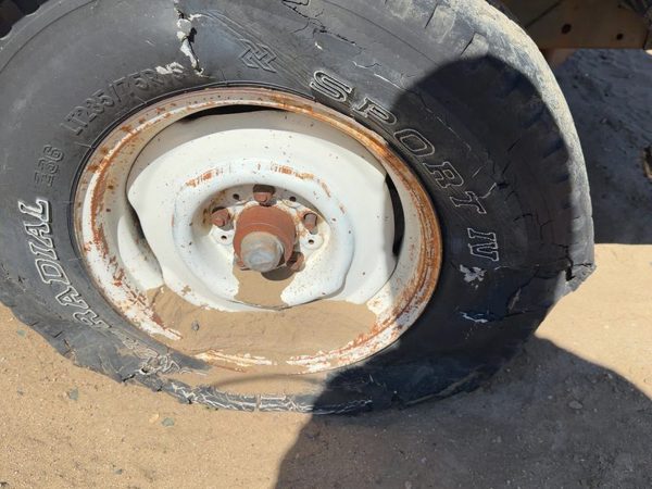 1978-1984 Dodge D150 15" Wheel Oem Factory Rim 02525050 — photo 1