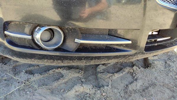 2011 Chevrolet Malibu Grille Chevy 58U Black Granite — photo 2