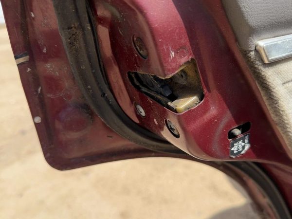 85-88 Maxima Driver Left Rear Door Latch With Rods/Cables Oem Back 4 Door Sedan — photo 3