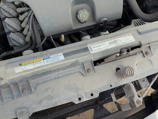 90-99 Bonneville Top Plastic Cover Above Radiator Support Sight Shield Oem — photo 4