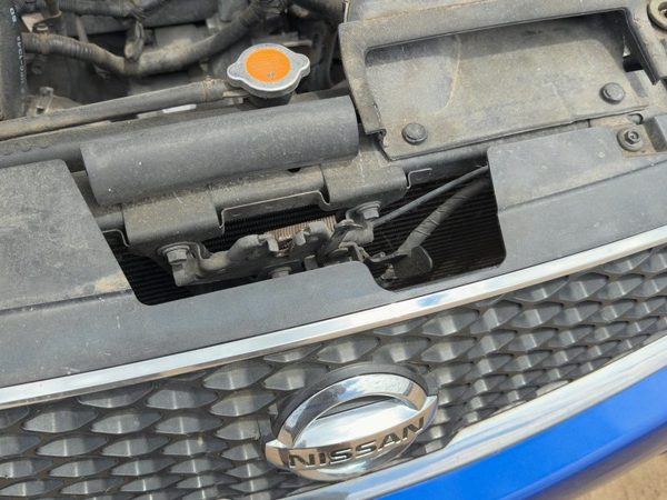 2007-2012 Nissan Sentra Hood Latch Assembly With Bracket Oem 62500Et000 — photo 2