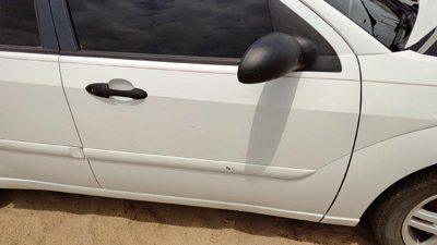 2000 Ford Focus Front Door RH White Yz