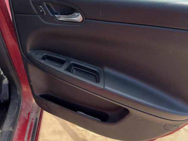 06-08 Impala Passenger Right Rear Door Trim Panel With Switches Back Ebony 19C — photo 5