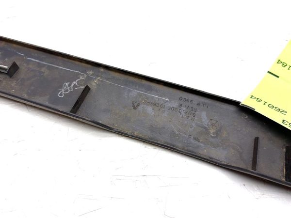 2000 Jeep Grand Cherokee Driver Left Front Door Sill Scuff Plate Oem Black — photo 9