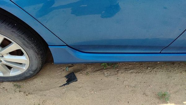 2009-2013 Toyota Corolla Passenger Right Lower Rocker Panel Moulding Side Skirt — photo 7