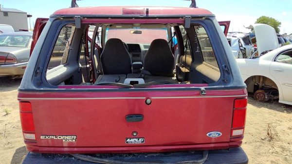 1994 Ford Explorer Trunk/decklid/hatch/tailgate Red — photo 1