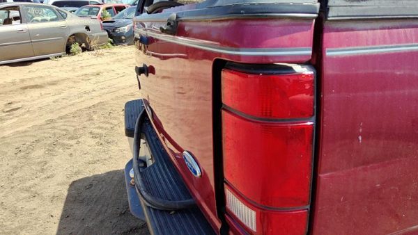 1994 Ford Explorer Trunk/decklid/hatch/tailgate Red — photo 3