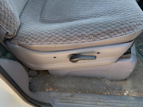 1999 Chrysler Town & Country Passenger Right Side Seat Trim Panel Oem Taupe All5 — photo 3