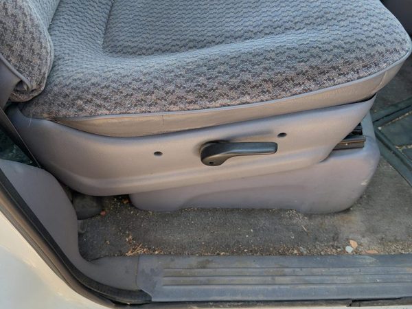 1999 Chrysler Town & Country Passenger Right Side Seat Trim Panel Oem Taupe All5 — photo 4