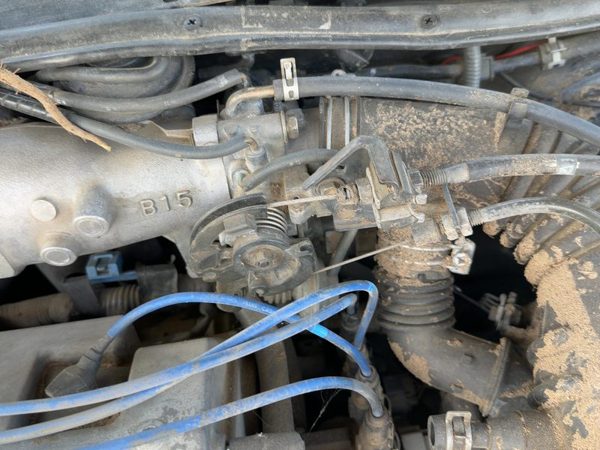 1999 Toyota Camry Throttle Body Valve Assembly OEM Federal 4 Cylinder 2.2L 5S-FE — photo 4