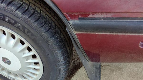 1997-1999 Buick Lesabre Driver Left Rear Wheel Flare Moulding Oem Back — photo 3