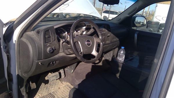 2013 GMC Sierra — vehicle photo 4