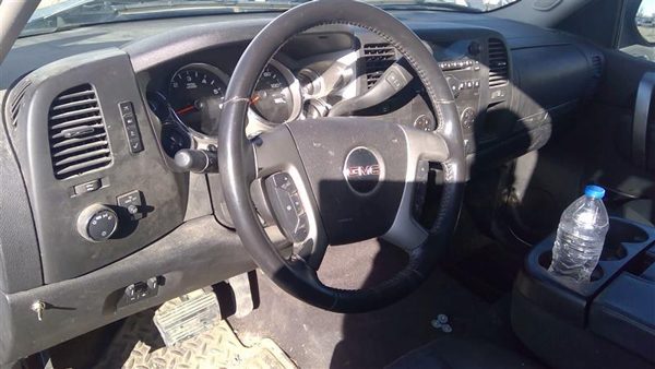 2013 GMC Sierra — vehicle photo 5