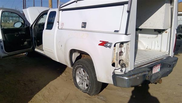 2013 GMC Sierra — vehicle photo 6