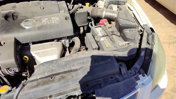 02-06 Altima Complete Air Intake Cleaner Filter Box Housing With Tube Oem 2.5L — photo 6