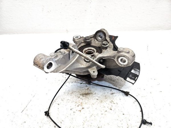 11-19 Police Interceptor Driver Left Front Spindle Steering Knuckle With Wheel — photo 6