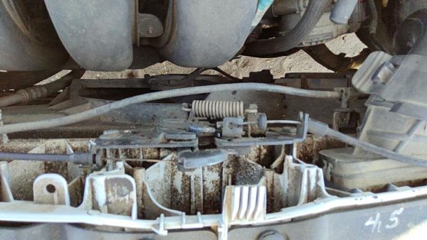 2012-2018 Ford Focus Ford Focus Hood Latch Assembly With Bracket Oem Cm5Z8A284A — photo 2