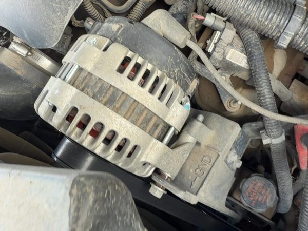 2001-2002 Chevy Suburban Alternator 5.3L 19244746 — photo 7
