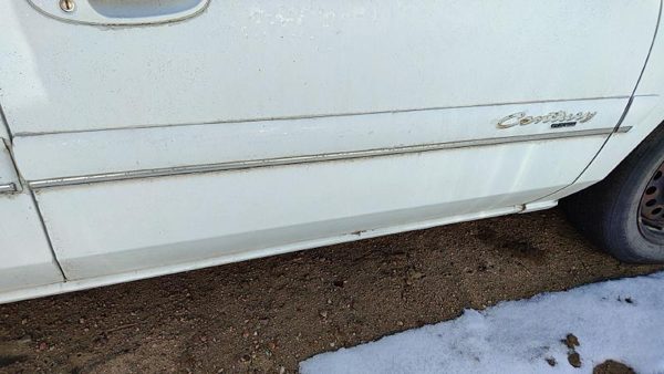 97-00 Buick Century Passenger Right Front Moulding From Door Trim Strip White — photo 1