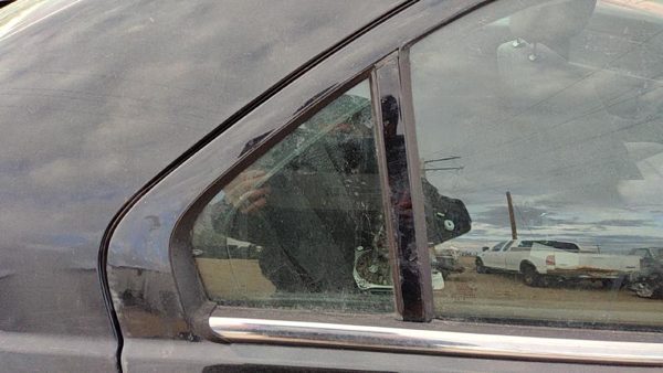 06-12 Ford Fusion Passenger Right Rear Vent Window Back Door Glass With Frame — photo 2