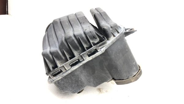 01-07 Caravan Complete Air Intake Cleaner Filter Box Housing With Tube 3.8L — photo 9