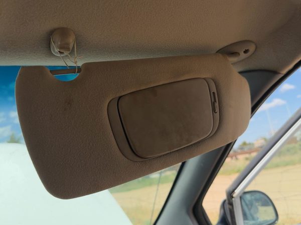 1999 Chrysler Town & Country Passenger Right Sun Visor Oem Taupe All5 — photo 2