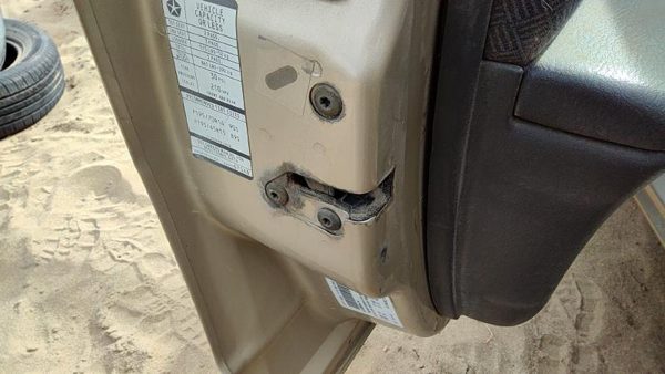 1999-2000 Dodge Stratus Driver Left Front Door Latch With Rods/Cables Oem — photo 4