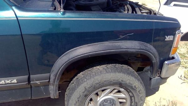 1993 Dodge Dakota Fender RH Green Rusted — photo 4