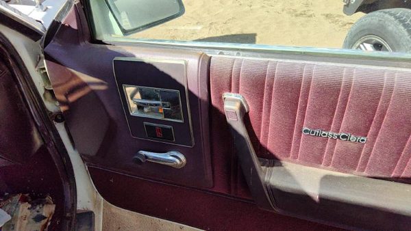 85-88 Olds Ciera Passenger Right Front Door Trim Panel With Switches Red — photo 5