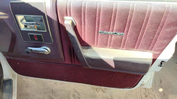 85-88 Olds Ciera Passenger Right Front Door Trim Panel With Switches Red — photo 6